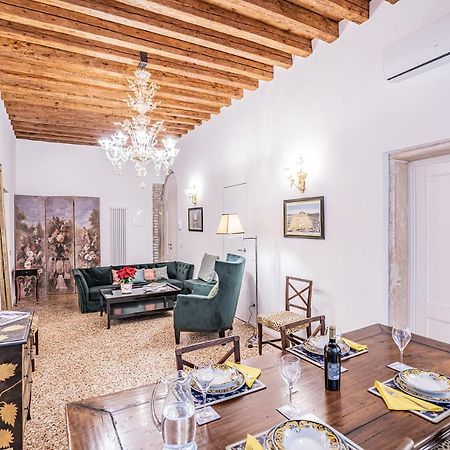 Ca' San Beneto Completely Refurbished In A Fabulously Central Area Venedig Eksteriør billede