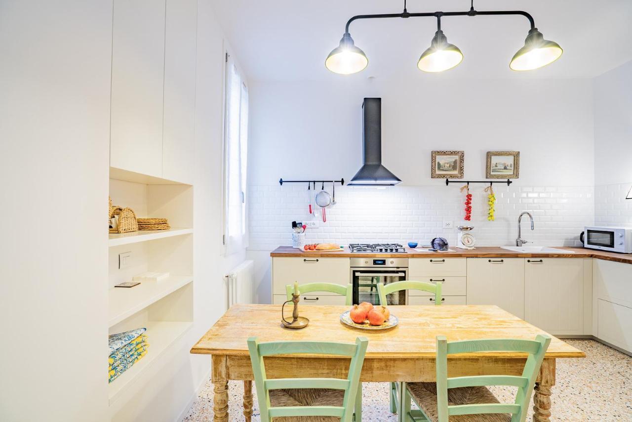Ca' San Beneto Completely Refurbished In A Fabulously Central Area Venedig Eksteriør billede