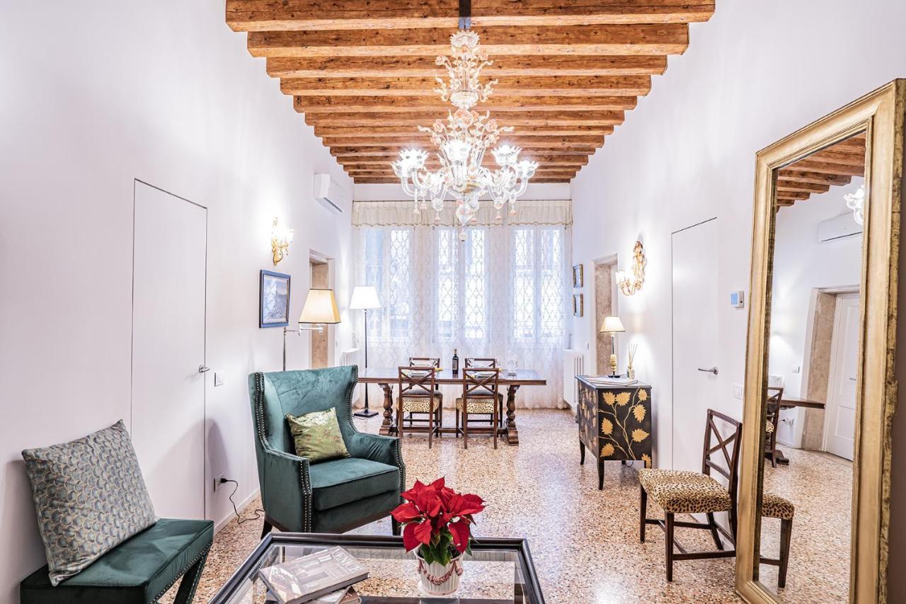 Ca' San Beneto Completely Refurbished In A Fabulously Central Area Venedig Eksteriør billede