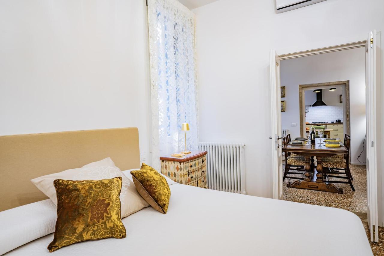 Ca' San Beneto Completely Refurbished In A Fabulously Central Area Venedig Eksteriør billede